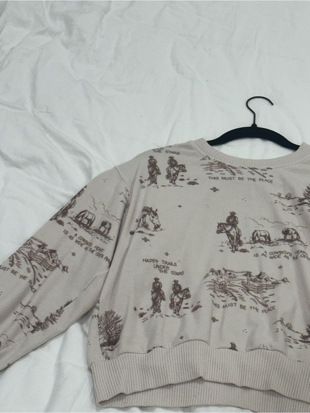 Super soft graphic crewneck